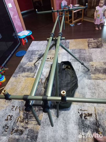 Тренога карп на 4 удилища