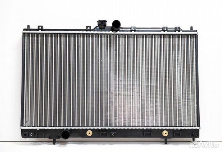 Радиатор охлаждения Mitsubishi Outlander 1 2.4