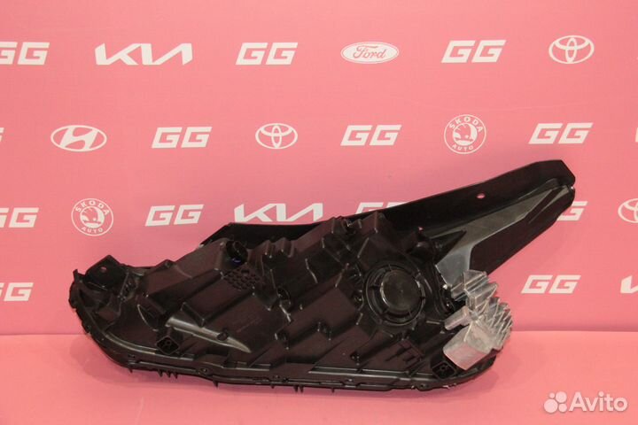 Фара правая Kia K5 20-24 год
