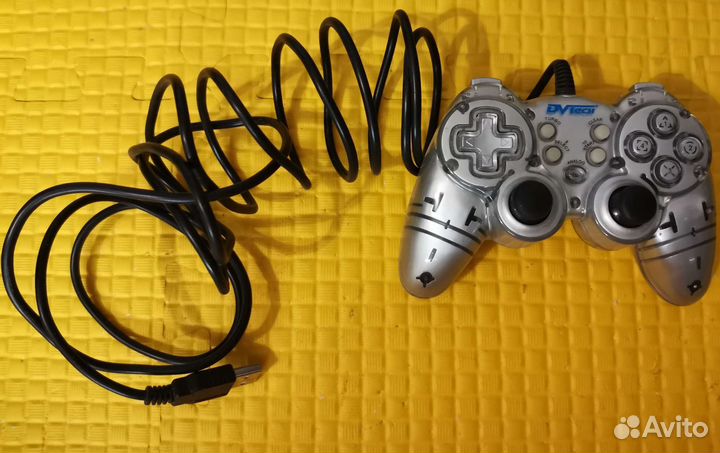 Геймпад dvtech новый
