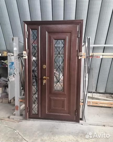 Входная дверь металлическая с терморазрывом