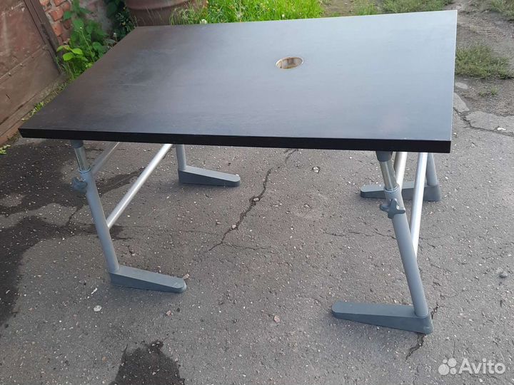 Стол для двух вязальных машин или просто