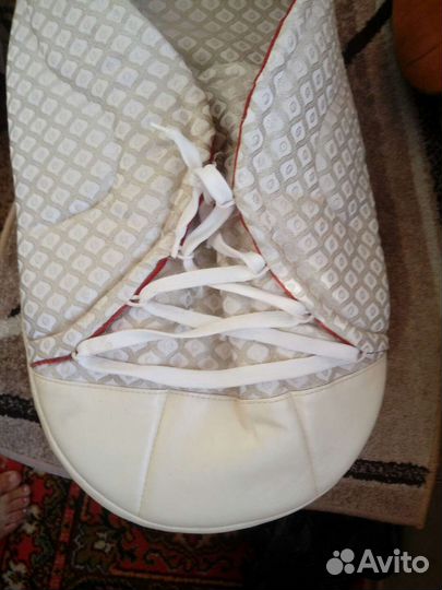 Лежанка для кошки или маленькой собачки