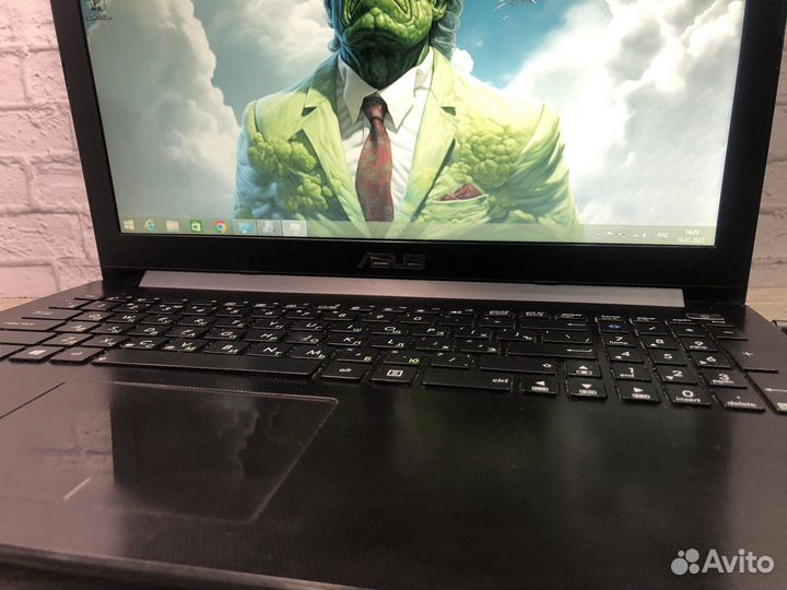 Мощный ноутбук asus i3/15,6