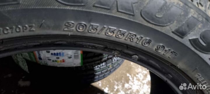 Bridgestone Ice Cruiser 7000 205/55 R16 91T