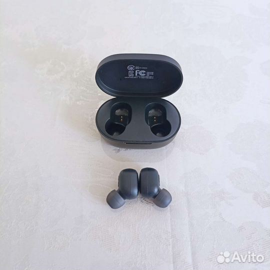 Mi True Wireless Earbuds Basic 2