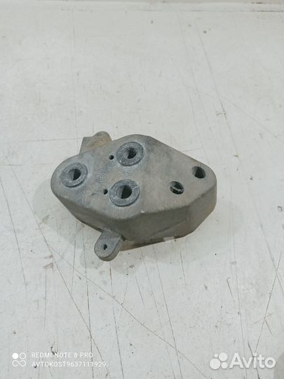 Кронштейн АКПП левый Kia Rio 2 G4EE