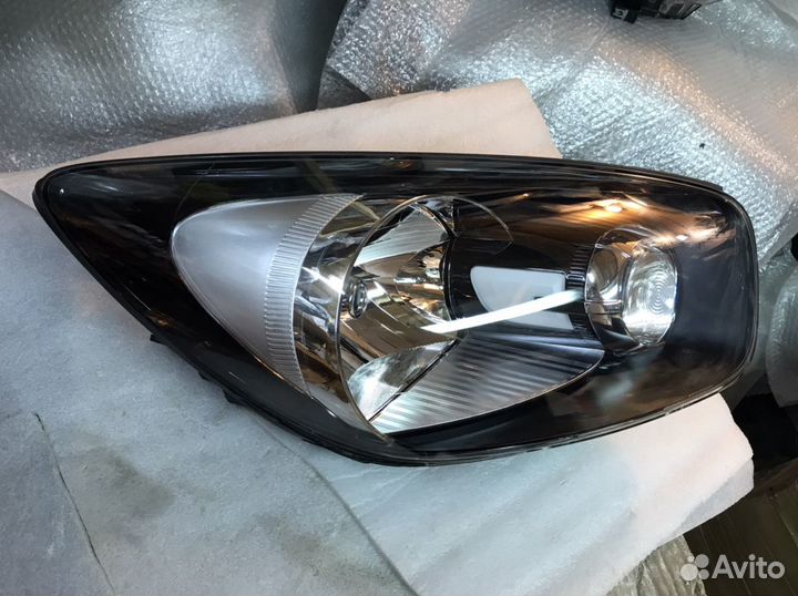 Фара правая Kia Picanto 2 галоген