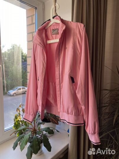 Женский спортивный костюм