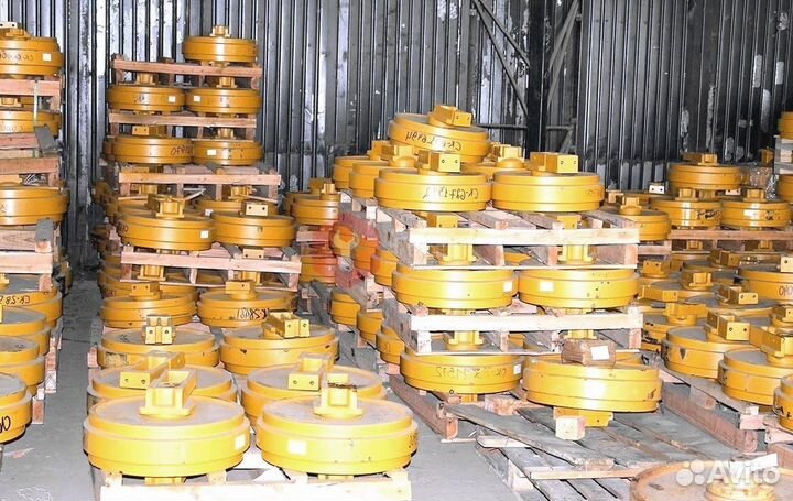 Колесо направляющее CAT 325B 102-8155