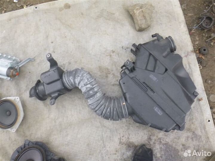 Корпус воздушного фильтра Toyota 4Runner GRN210