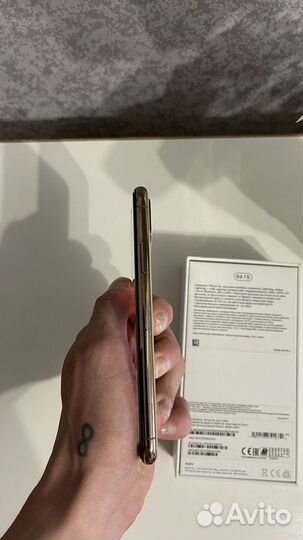 iPhone Xs, 64 ГБ