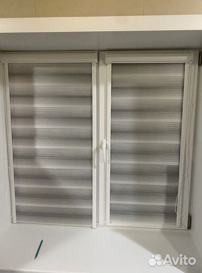 Рулонные шторы зебра в коробе E2348