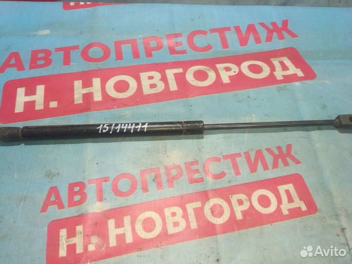 Амортизатор крышки багажника Шкода Фабиа