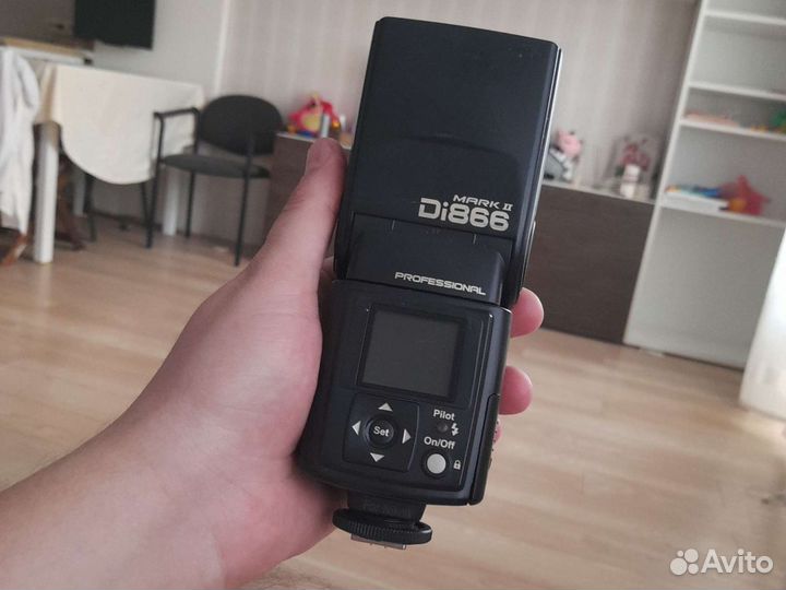 Вспышка камеры Nissin di866 mark2