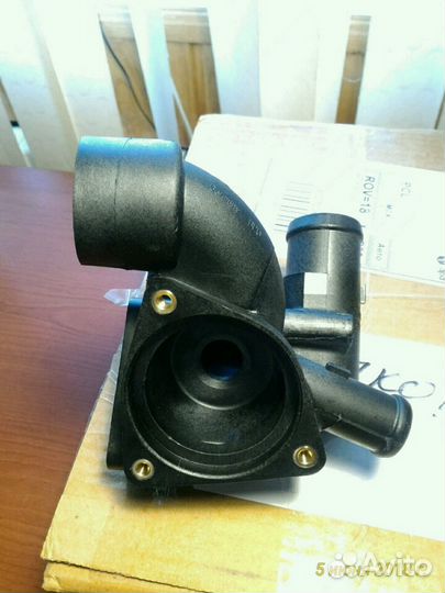 Корпус термостата VAG 022 121 117 С