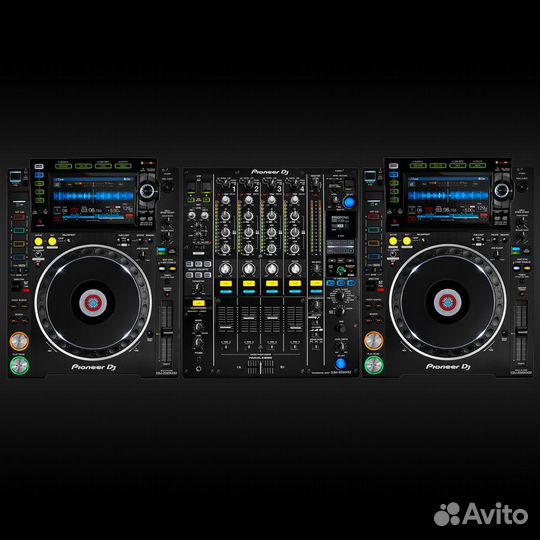 Pioneer CDJ 2000 nexus 2 + Pioneer DJM 900 nexus 2
