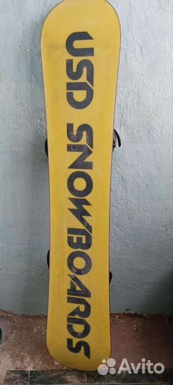 Сноуборд с креплениями