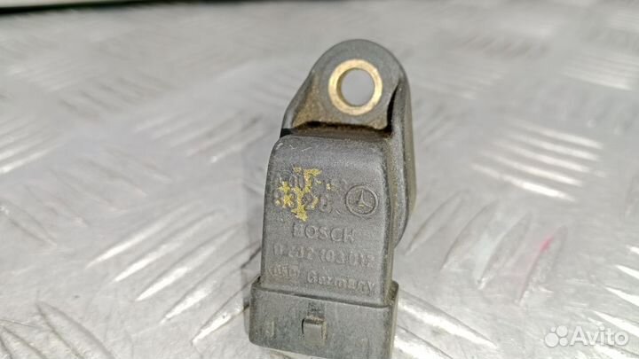 Б/У Датчик положения распредвала Mercedes#010