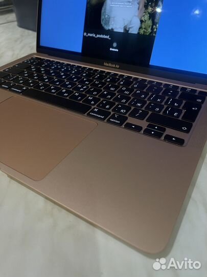 Apple macbook pro 13 2020 m1 8gb 256