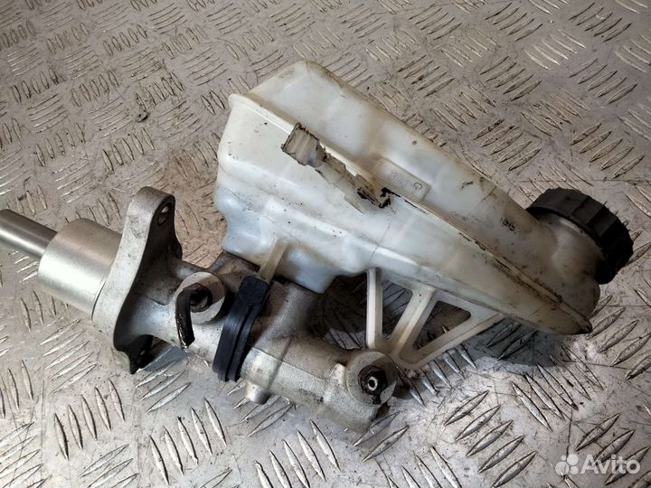 Главный тормозной цилиндр Peugeot Expert 2