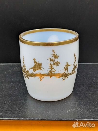 Старинная чашка опаловое стекло