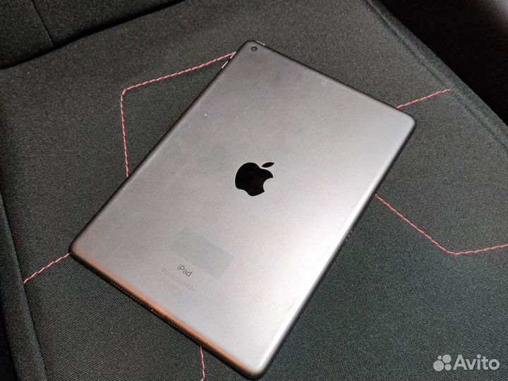 Apple iPad 8 поколения (2020)