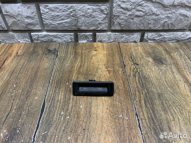 Skoda Octavia A7 Кнопка открывания багажника