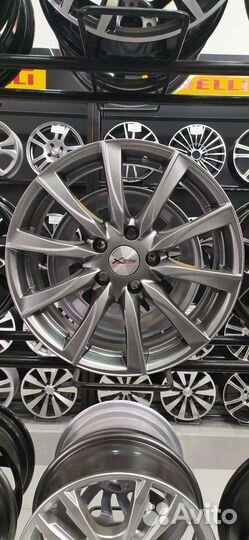 Литые диски r17 5x114.3 ET45 цо 67.1