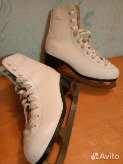 Коньки фигурные