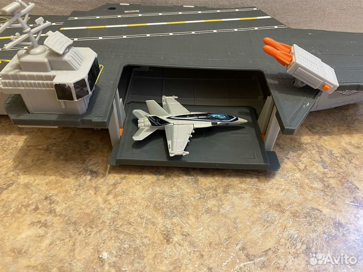 Авианосец matchbox