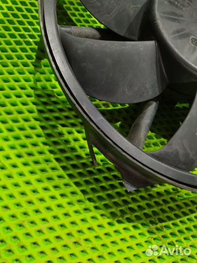 Вентилятор радиатора охлаждения Renault Fluence