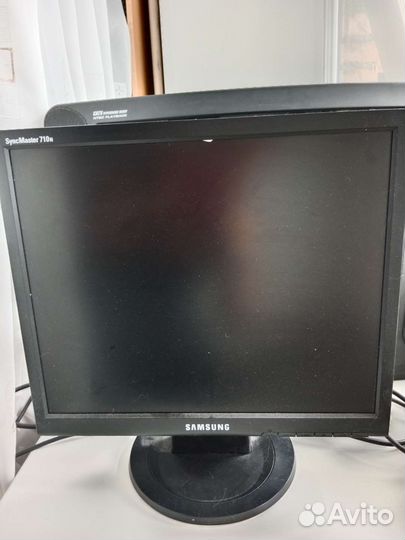 Монитор Samsung 28*34