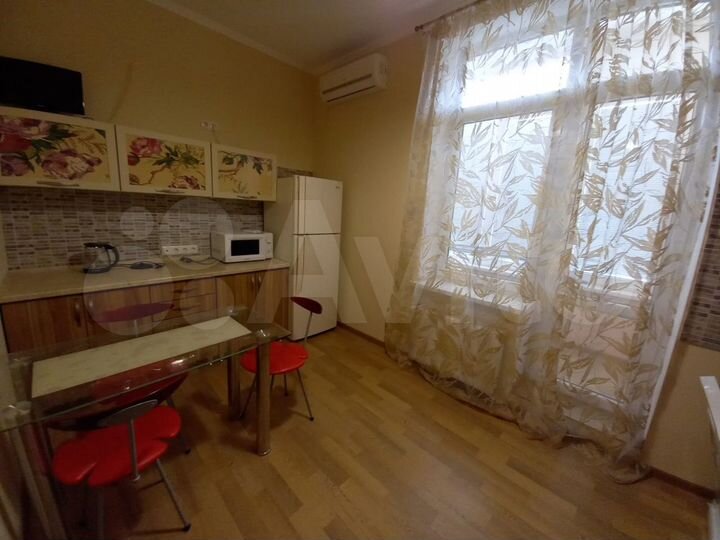 3-к. квартира, 80 м², 3/6 эт.