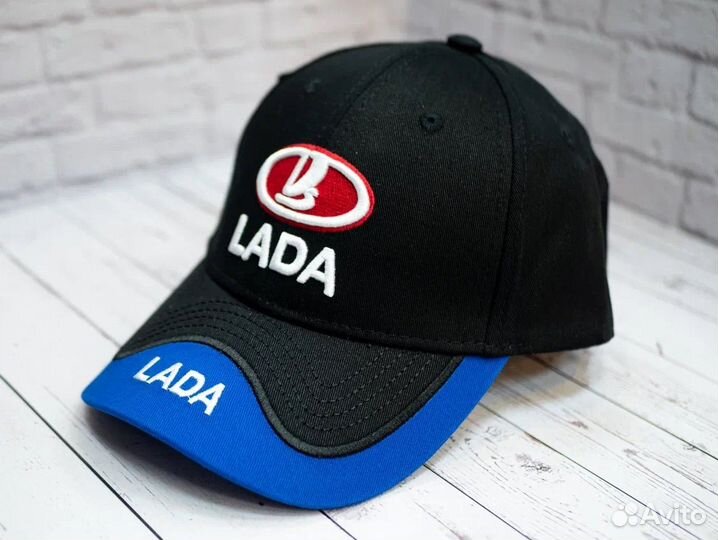 Бейсболка LADA премиум