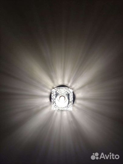 Светильник потолочный