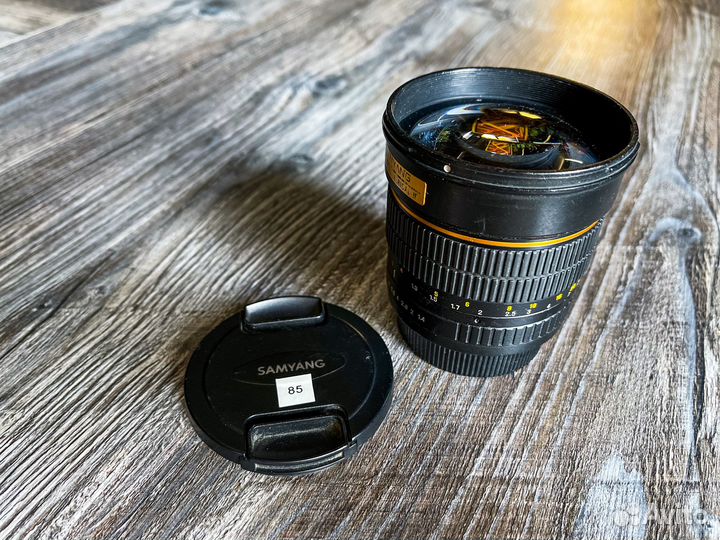 Объектив Samyang EF 85mm f/1.4 (Canon)