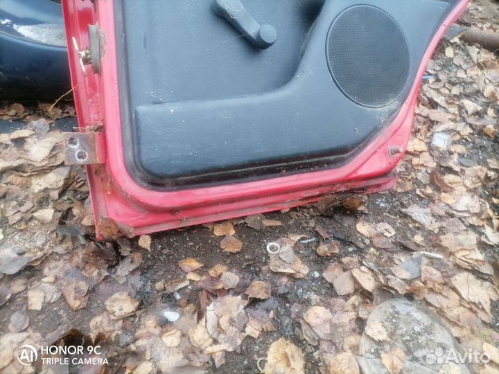 Дверь задняя правая volkswagen golf 3