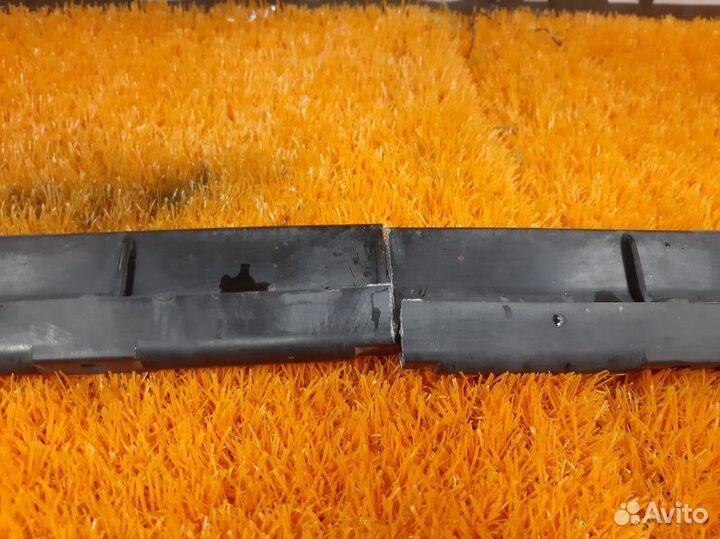 Рамка радиатора Volkswagen Touareg 7L BMV 2006