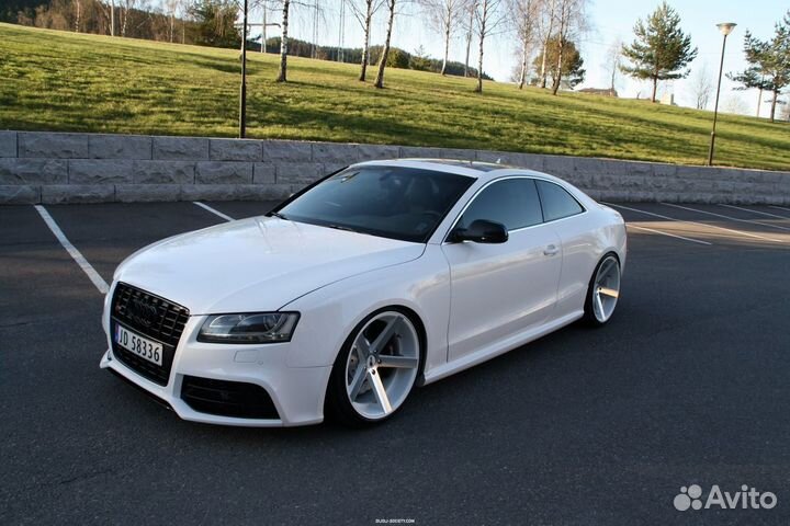 Оригинальные диски Rohana на BMW R19 5x120