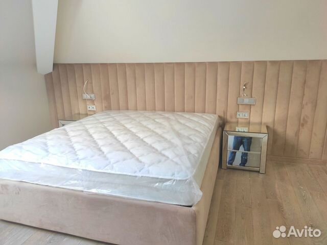 Мягкие стеновые панели и кровать