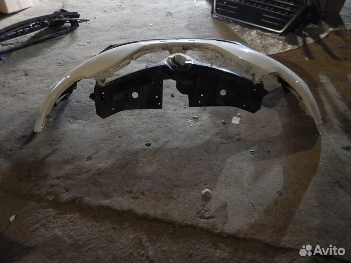 Бампер передний Renault Kaptur