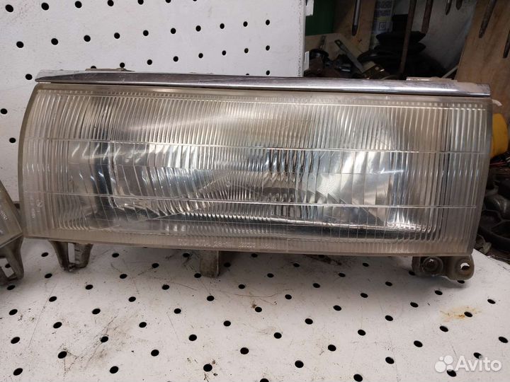 Фара L,r Toyota TownAce CR30 28-31 2203