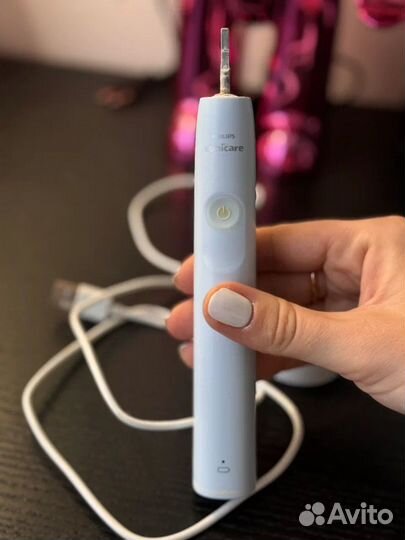 Электрическая зубная щетка philips