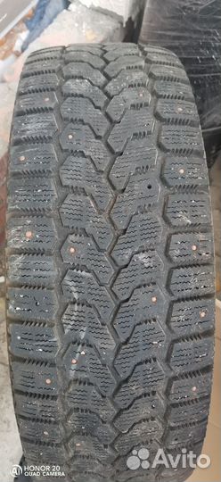 Yokohama Ice Guard Stud IG55 205/70 R15