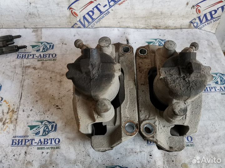 Суппорт тормозной передний Renault Scenic II реста