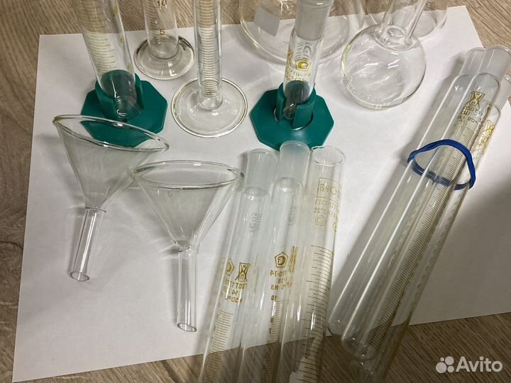 Химическая посуда разная