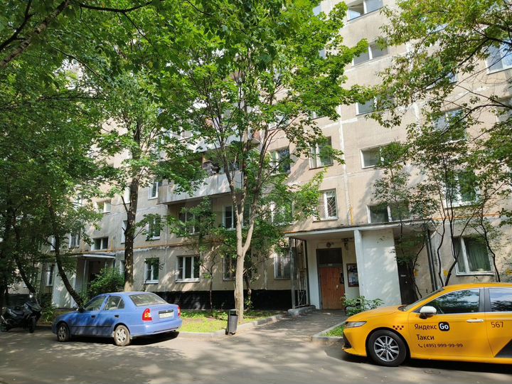 2-к. квартира, 47 м², 4/9 эт.