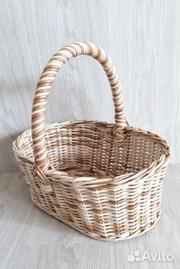 Корзина плетеная