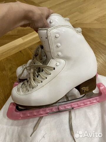 Фигурные коньки risport rf3